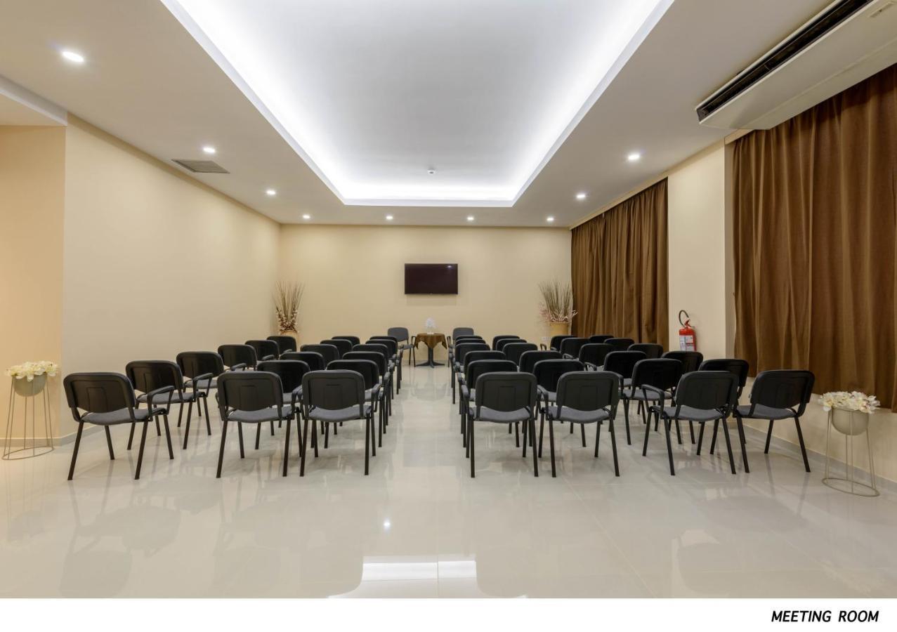 Olympos Beach Hotel ファリラキ エクステリア 写真
